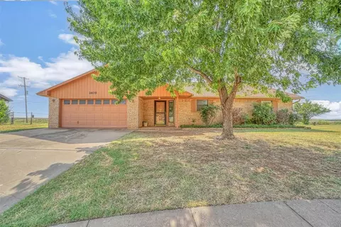 2609 Cherokee Strip St, Altus, OK 73521