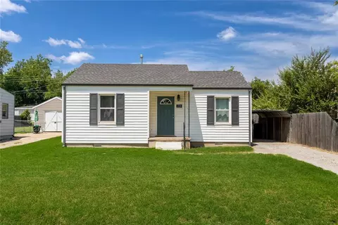 720 S Mahan Ave, El Reno, OK 73036