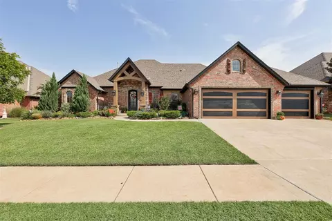 13205 NW 4th St, Yukon, OK 73099