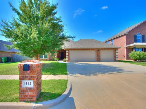 1812 Derail St, Yukon, OK 73099