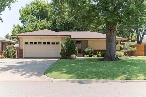 10204 Sunnymeade Pl, Oklahoma City, OK 73120