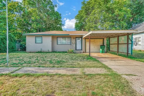 412 W Pierce St, Mangum, OK 73554