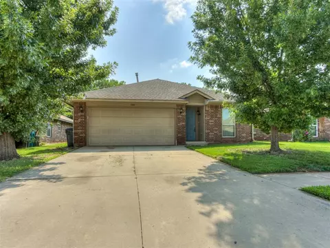 508 Choctaw Gate Dr, Yukon, OK 73099