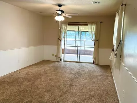 3713 N Riverside Dr, Bethany, OK 73008 photo 6