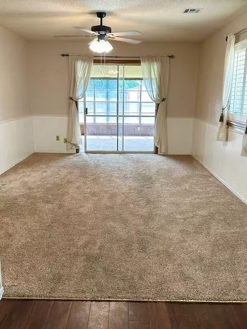 3713 N Riverside Dr, Bethany, OK 73008 photo 7
