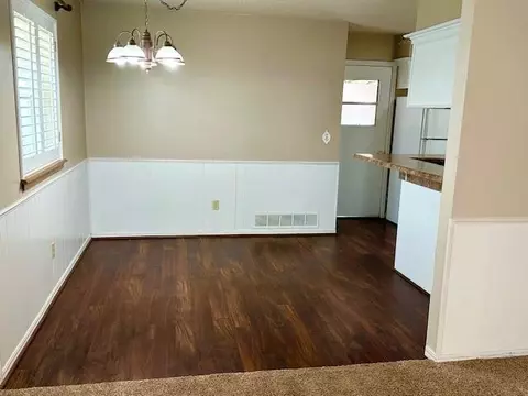 3713 N Riverside Dr, Bethany, OK 73008 photo 11