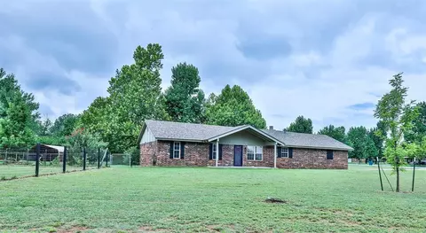 2101 Oakhollow Dr, Newcastle, OK 73065