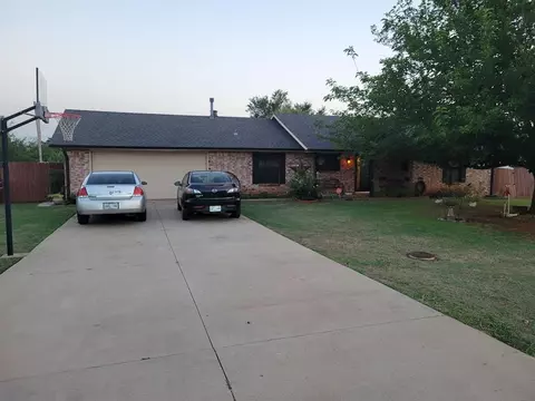 1006 NW Harrison Ave, Piedmont, OK 73078