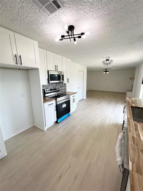 1016 S Trail Dr, Altus, OK 73521 photo 11