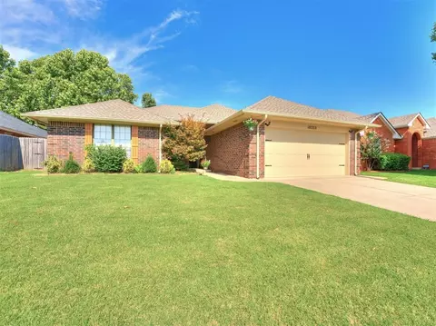 18333 Chestnut Oak Dr, Edmond, OK 73012