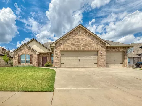 17320 Shadow Hawk Ln, Edmond, OK 73012