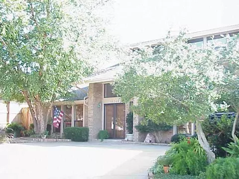 11748 Hackney Ln, Yukon, OK 73099 photo 1