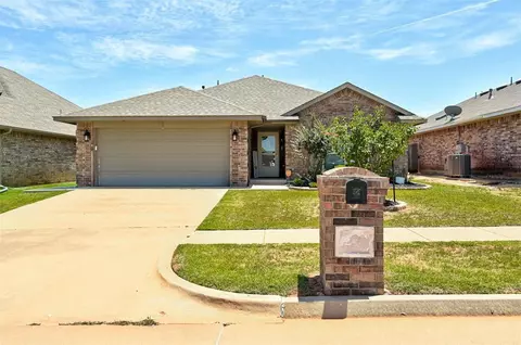 3012 NW 182nd St, Edmond, OK 73012