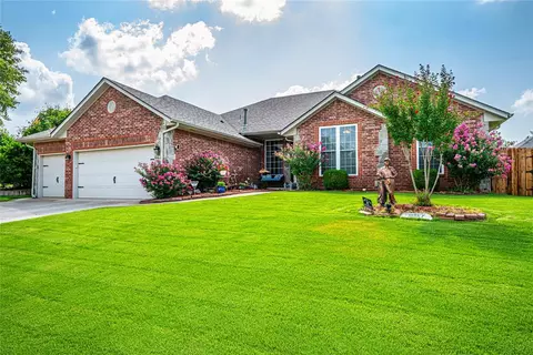 2608 Ashehollow Ln, Edmond, OK 73034