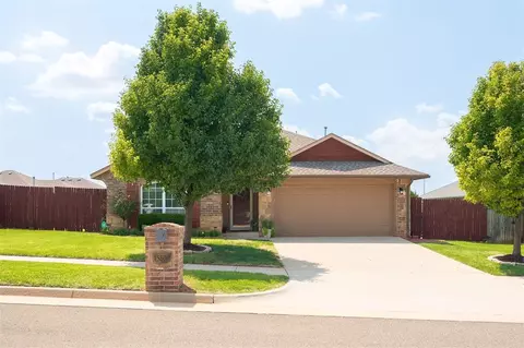 15809 Sonador Dr, Edmond, OK 73013