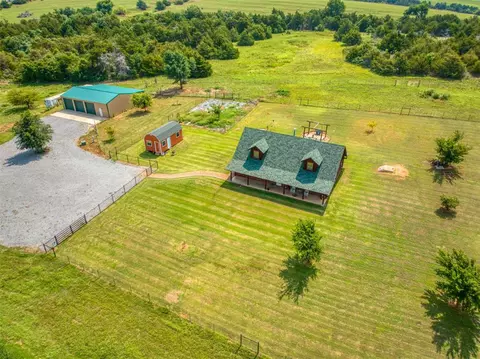 25501 Britton Rd #NW, Geary, OK 73040