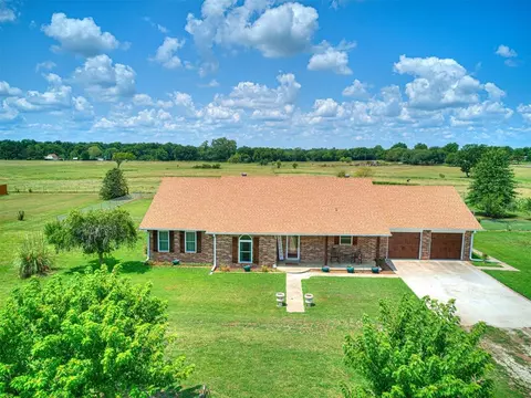 104 Kyle Dr, Earlsboro, OK 74840