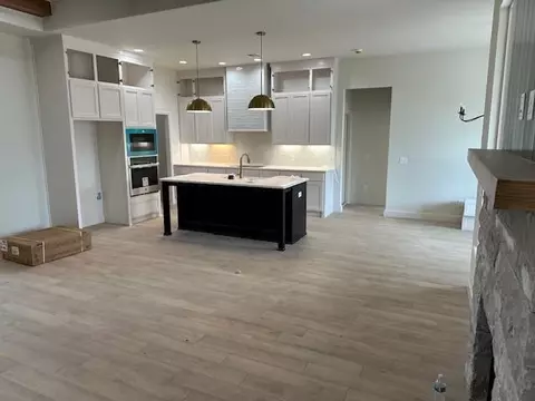 6513 NW 146th St, Oklahoma City, OK 73142