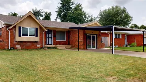 920 Boykin Dr, Midwest City, OK 73110