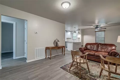7750 E Charter Oak Rd, Guthrie, OK 73044 photo 15
