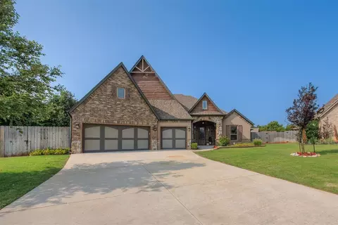 2001 Queensbury Ct, Edmond, OK 73012