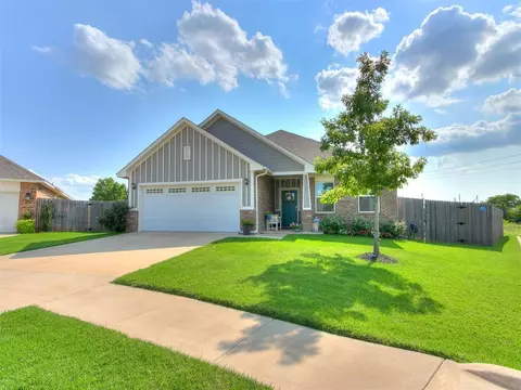 9112 NW 143rd St, Yukon, OK 73099