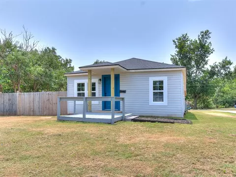 1523 W Logan Ave, Guthrie, OK 73044