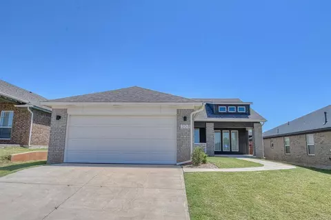 308 Vista Dr, Yukon, OK 73099