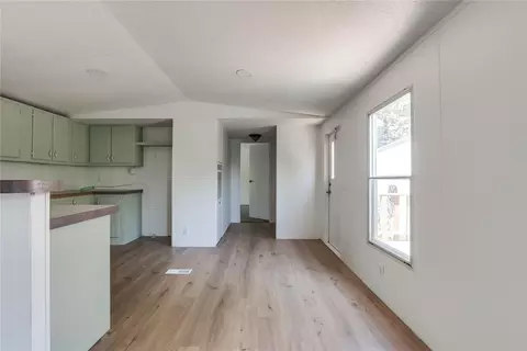 305 W Grand St, Union City, OK 73090