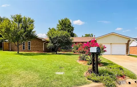 7329 Crown Point Rd, Oklahoma City, OK 73132