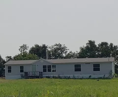 21380 Pioneer Cir, Harrah, OK 73045