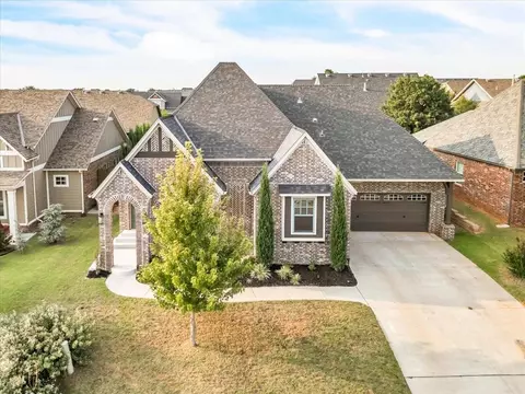 3633 Cobbler Ct, Edmond, OK 73034