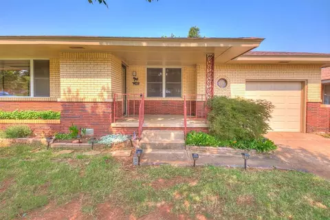 2505 Robin Rd, Midwest City, OK 73110