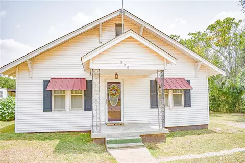 520 N Washington Ave, Elk City, OK 73644