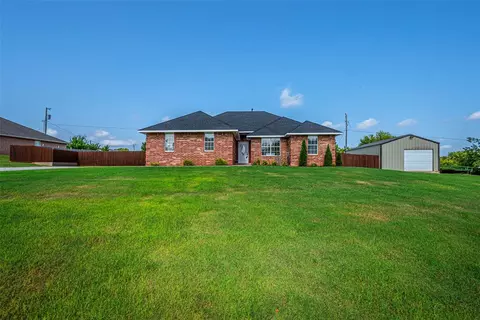 14584 271st St, Blanchard, OK 73010