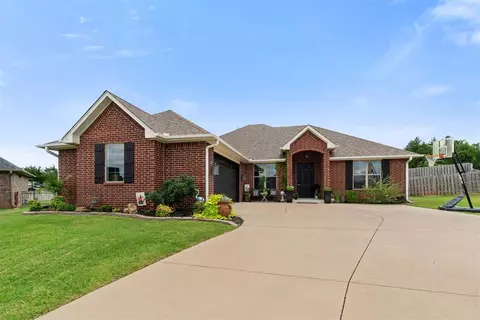 2660 Legacy Pl, Shawnee, OK 74804