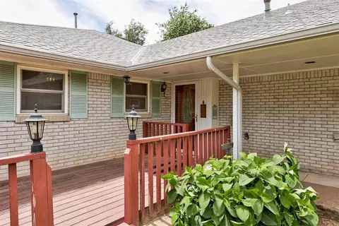 5716 NW 33rd St, Oklahoma City, OK 73122