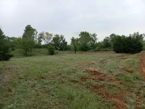915 Bell Ln, Blanchard, OK 73010