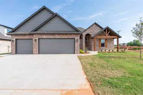 9205 NW 85th St, Yukon, OK 73099