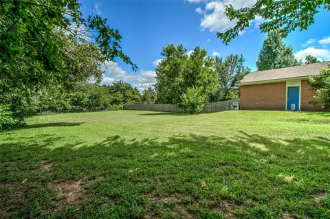 4101 E 30th St, Edmond, OK 73013 photo 43