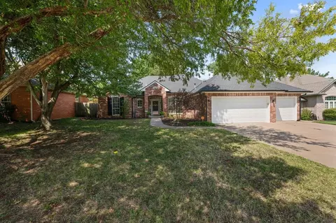 14005 Smithurst Rd, Edmond, OK 73013