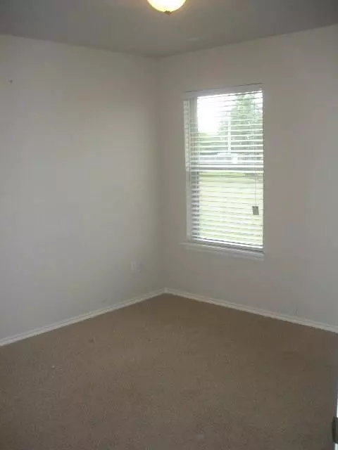 512 Hutton Rd, Yukon, OK 73099 photo 23