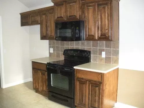 512 Hutton Rd, Yukon, OK 73099 photo 11