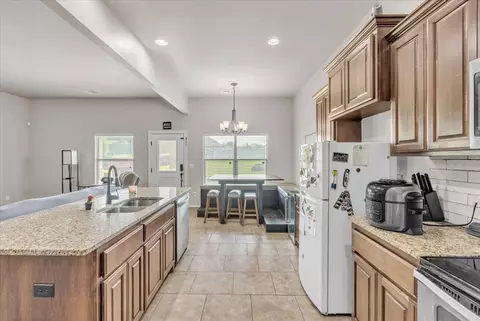 9060 S Pine St, Guthrie, OK 73044 photo 4