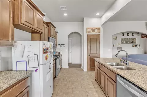 9060 S Pine St, Guthrie, OK 73044 photo 3