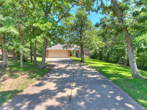 12242 Canyon Cir, Guthrie, OK 73044