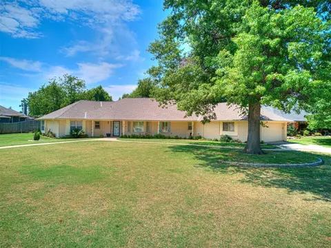 8300 NW 102nd St, Oklahoma City, OK 73162
