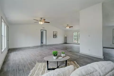 21 Walker Ln, Mcloud, OK 74851 photo 5