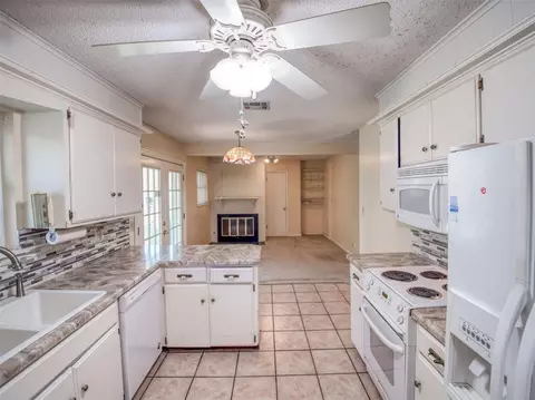 1421 Denison Dr, Norman, OK 73069 photo 11