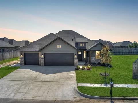 2506 Charlton Dr, Norman, OK 73071